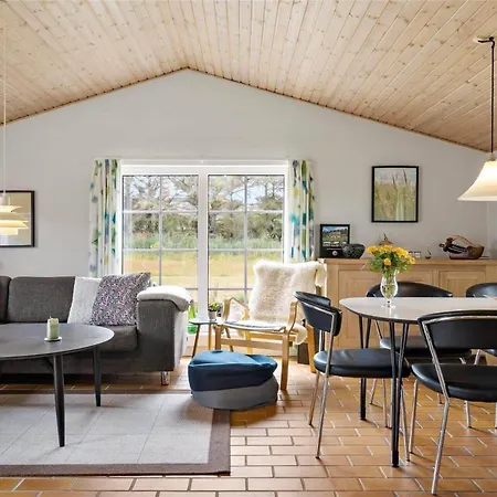 Дом отдыха 20733-ulfborg-sortebaervej-4 *