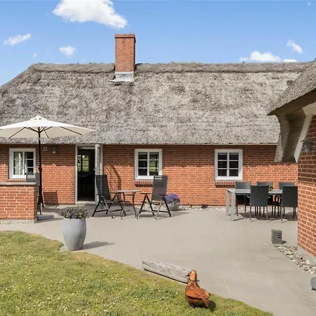 20733-ulfborg-sortebaervej-4 Дом отдыха *