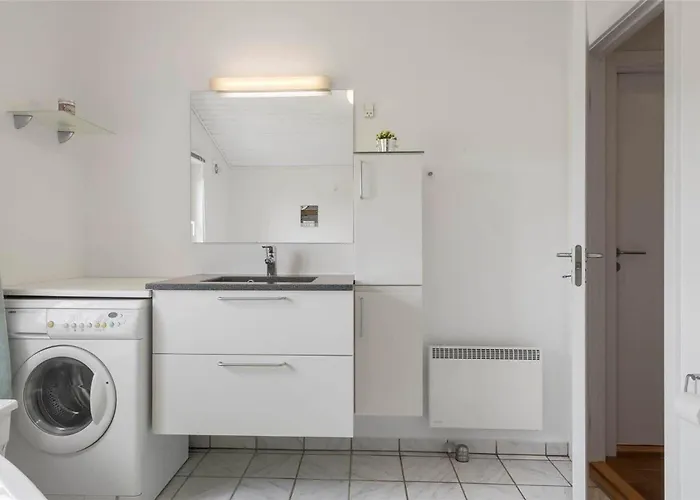 Дом отдыха 20733-ulfborg-sortebaervej-4 *